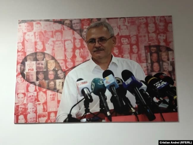 A dispărut LIVIU DRAGNEA. De pe pereți!