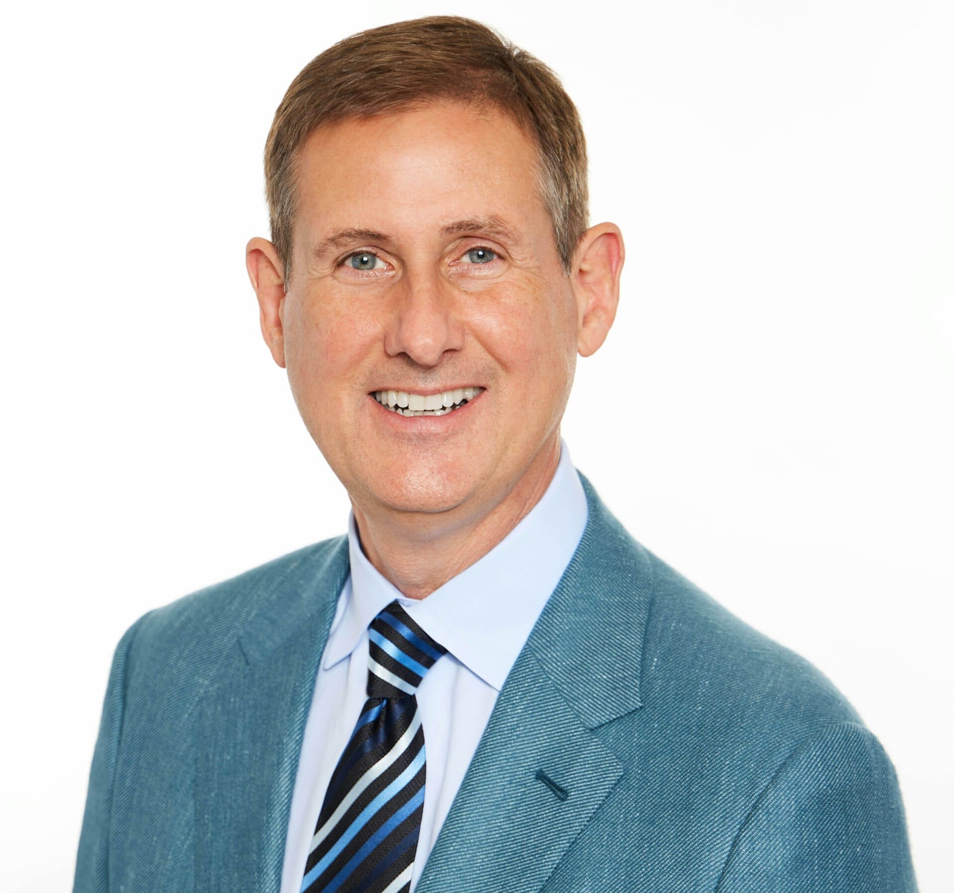 AMWAY este pregătită să continue să crească: Creștere a vânzărilor cu 5% în regiunea ESAN la 424 m USD în 2024, iar Jon L. Voskuil este numit Managing Director pentru regiune