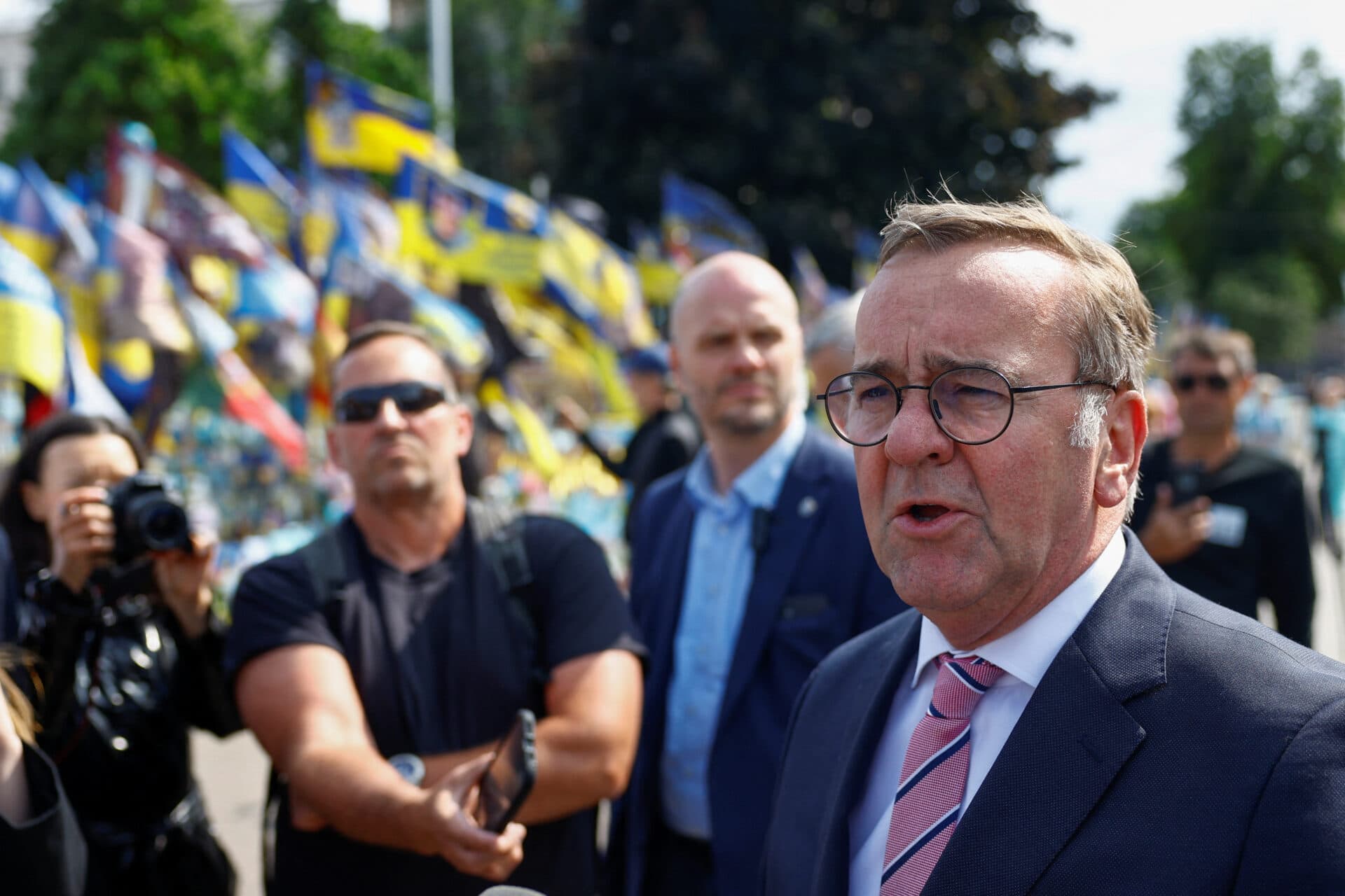 Berlinul spune „nu” rachetelor Taurus pentru Ucraina. Sprijinul militar continuă, dar cu limite