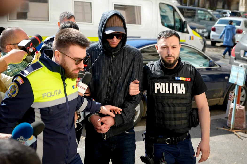 Bogdan Peșchir a fost dus la Parchetul General cu propunere de arestare preventivă