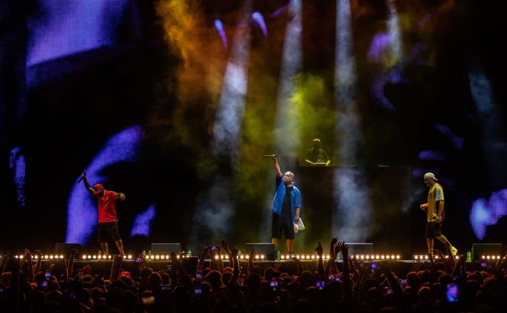 BUG Mafia au un onorariu ce i-a pus pe gânduri pe cei mai scumpi artiști ai momentului: ”Cântăm mai puțin pe bani mai mulți. Preferăm să facem patru show-uri pe 20.000 de euro decât 40 pe 2000”