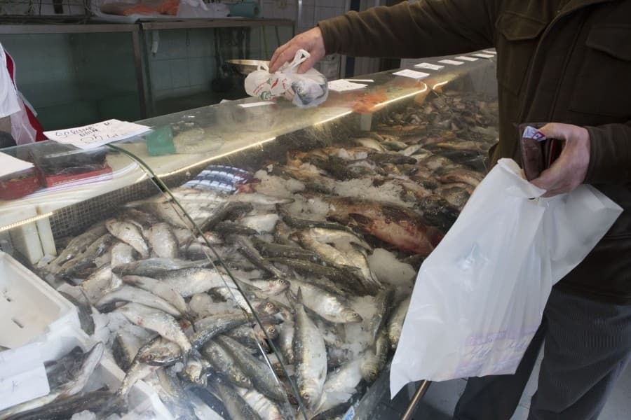 Buna Vestire 2025. Cu cât se vinde peștele în Hala Obor