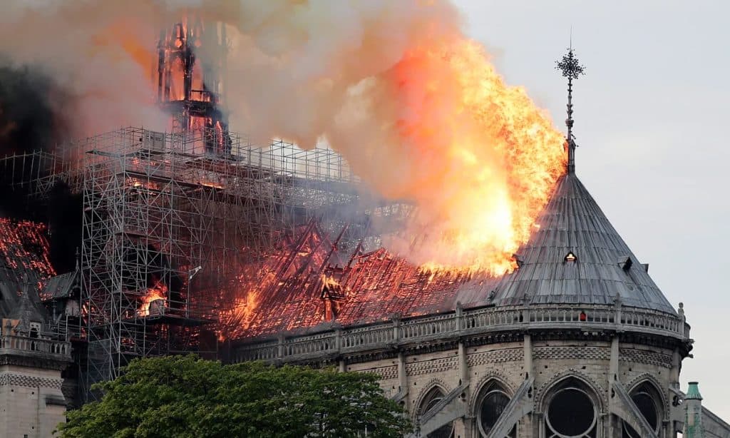 Catedrala Notre-Dame se redeschide după cinci ani și restaurări de 700 milioane de euro. Cum se pot rezerva bilete online