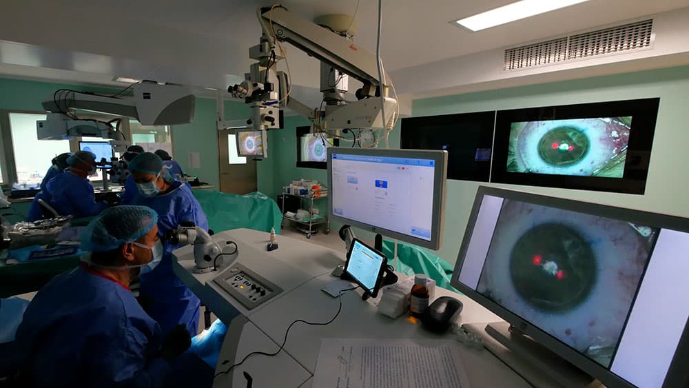 <strong>Ce înseamnă cea mai bună clinică oftalmologică din România? Performanță și experiență de top. OCULUS, de 30 de ani lider în chirurgia oftalmologică</strong>