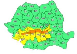 Cod de ploi și vânt în 13 județe, viscol și ninsori la munte. Prognoză specială pentru București