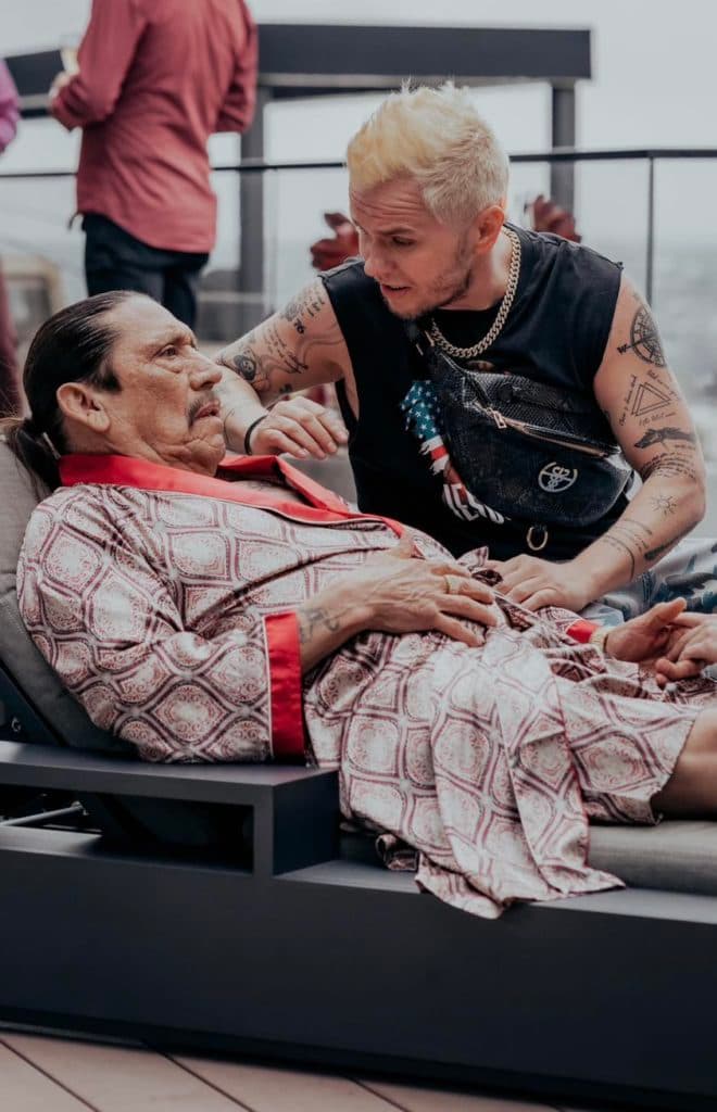 Faimosul actor Danny Trejo joacă într-un film românesc! ”A costat de ne-a uscat!” ”Machete” filmează cu Matei Dima și Codin Maticiuc