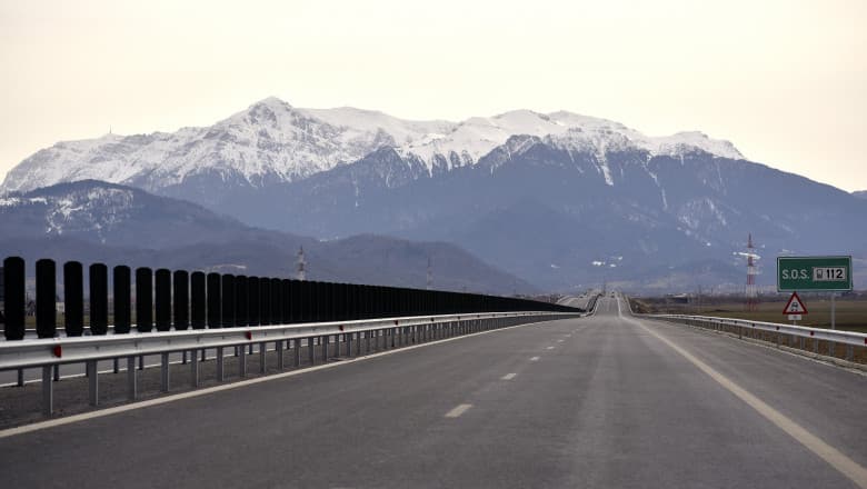 Finalizarea primei autostrăzi montane, printre obiectivele Ministerului Transporturilor