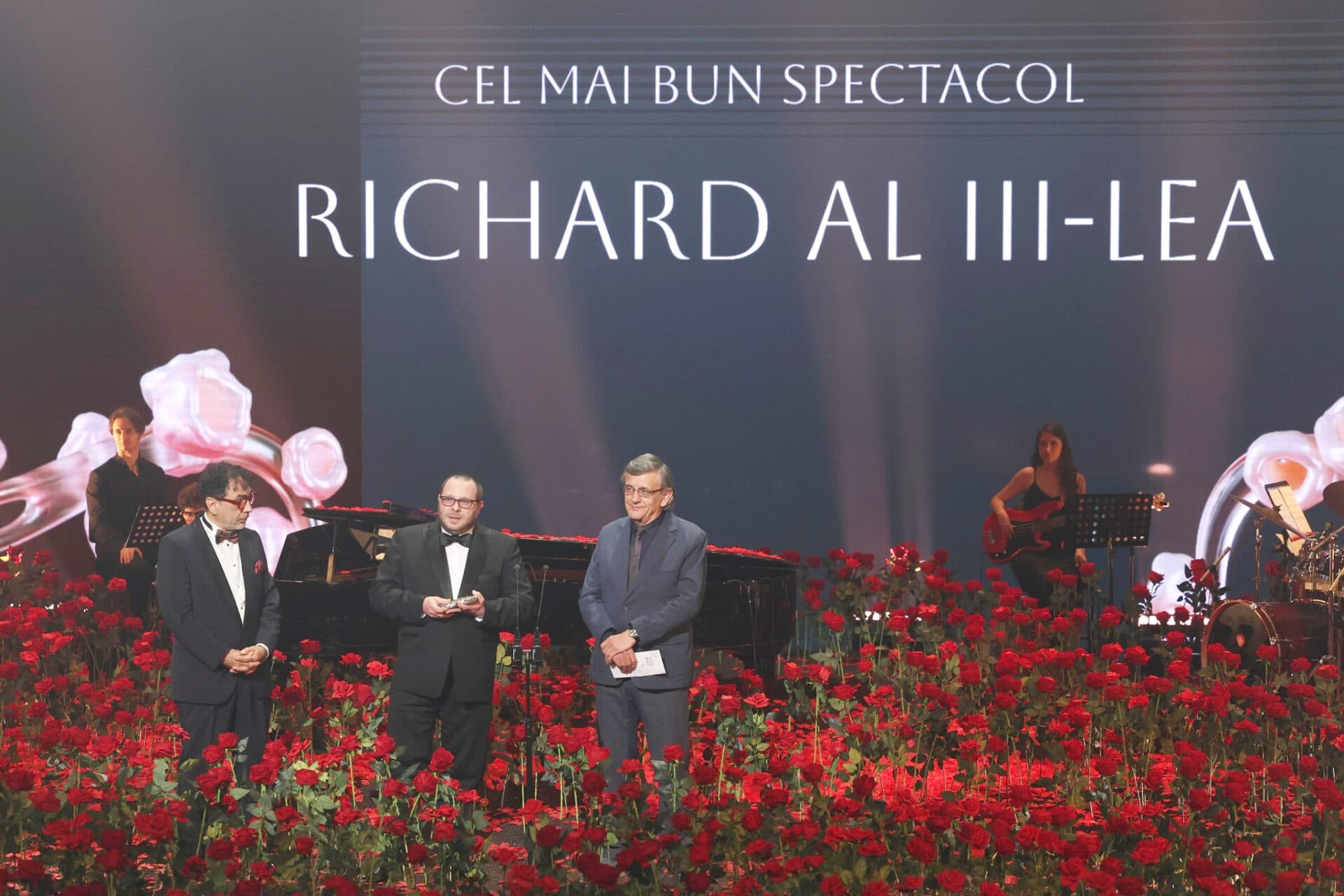 Aseară, Gala Premiilor UNITER 2025, o spectaculoasă ceremonie dedicată excelenței în teatrul românesc /VIDEO!