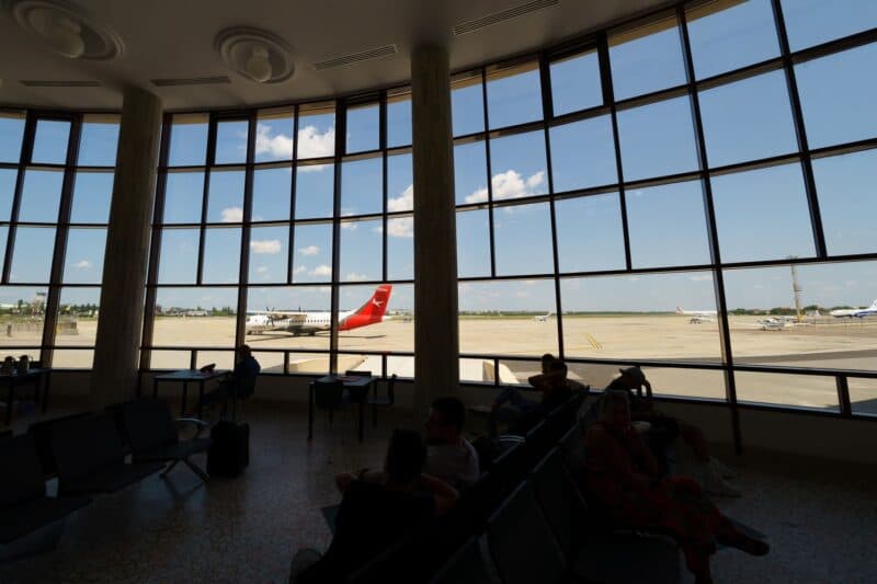 Guvernul pregătește extinderea unui aeroport-cheie al Capitalei