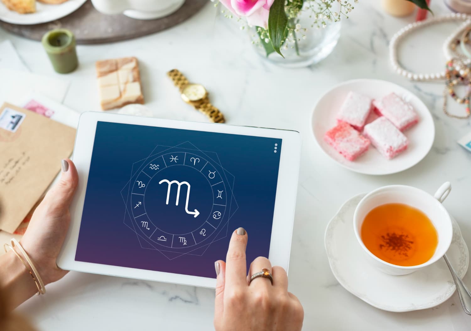 Horoscop bani și carieră 24 octombrie 2025. Ambiție, inspirație și dorința de a progresa