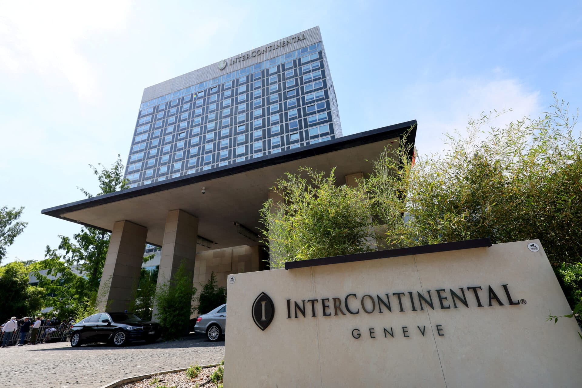 Între realism și refuz. Iranul și Europa, negocieri dificile la Geneva