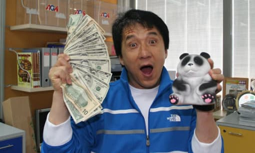 Jackie Chan a împlinit 70 de ani! Singurul actor ce și-a donat jumătate din avere, mai bine de 200 milioane de $, vrea să ”scape” și de restul banilor