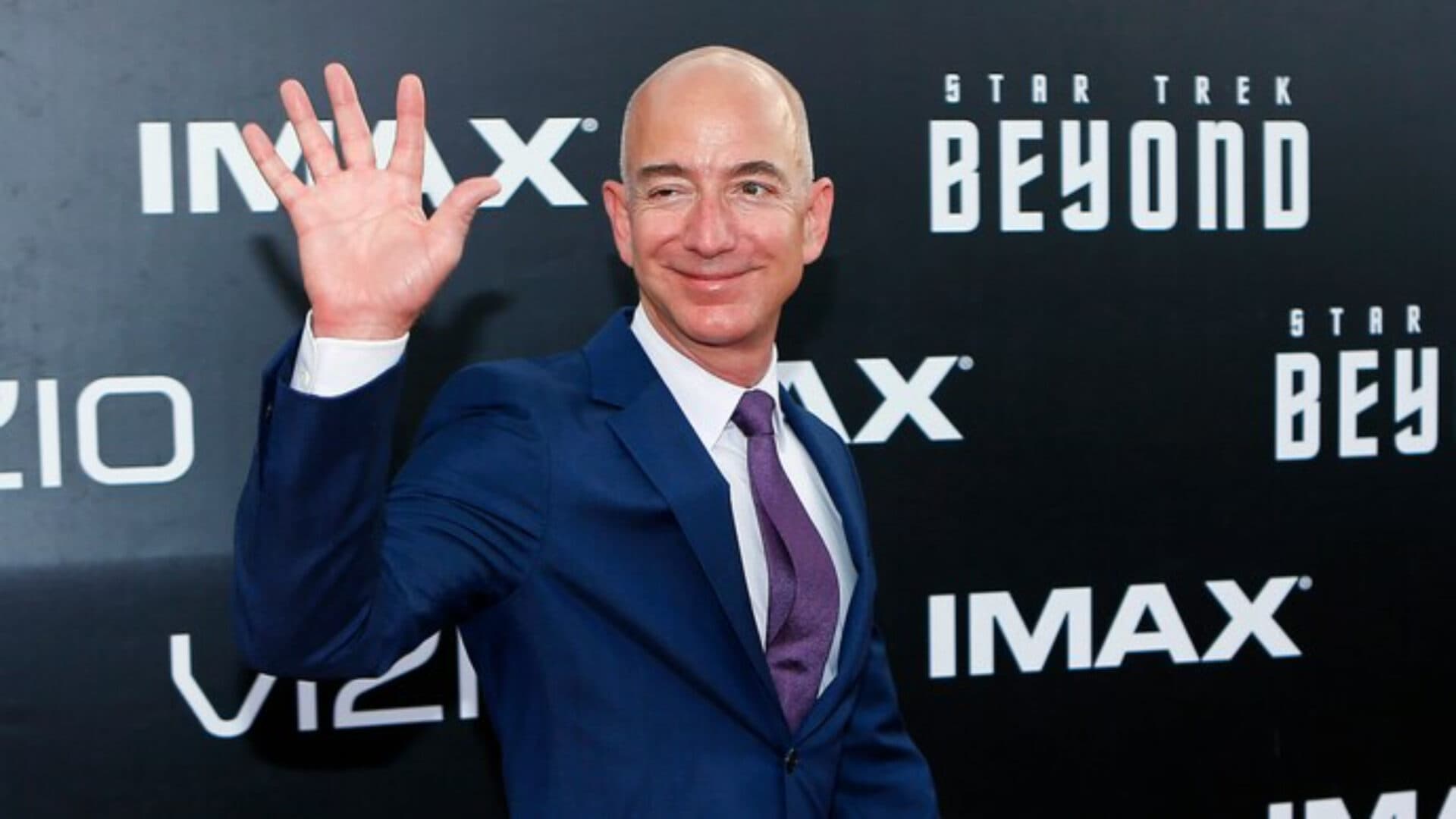 Jeff Bezos a ”găurit” bugetul statului Washington cu un miliard de dolari doar schimbându-și adresa. Decizia sa scrie noi legi fiscale în USA