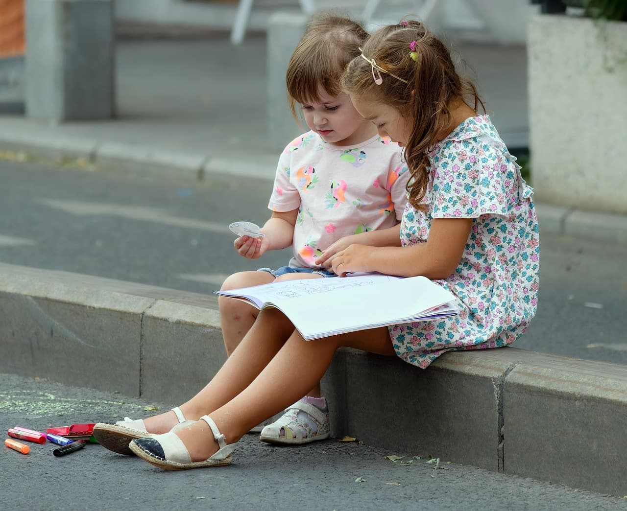 Județul în care Protecția Copilului nu mai are bani. Fără sprijin de la Guvern, mii de oameni rămân fără hrană și tratament