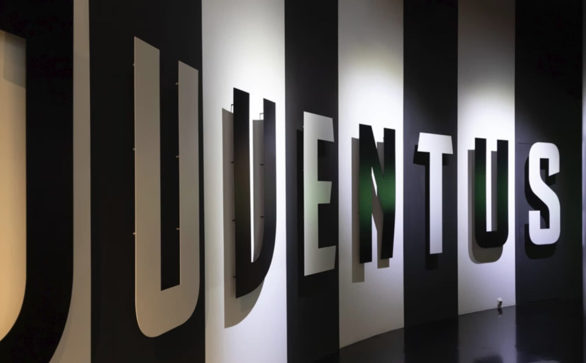 Juventus refuză o ofertă uriașă, de 1,1 miliarde de euro în numerar, de la un gigant cripto