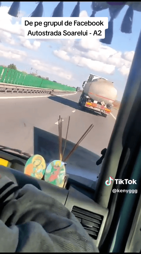 La un pas de tragedie! Şofer ucrainean filmat când conduce în zig-zag pe Autostrada Soarelui. Ce alcoolemie avea