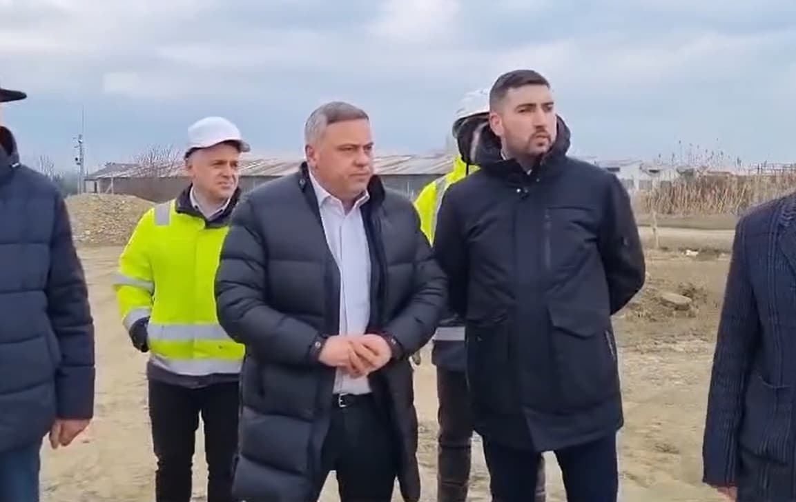 Ministrul Agriculturii: România importă 60% din consumul de carne de porc şi exportă jumătate din producţia de carne de pui