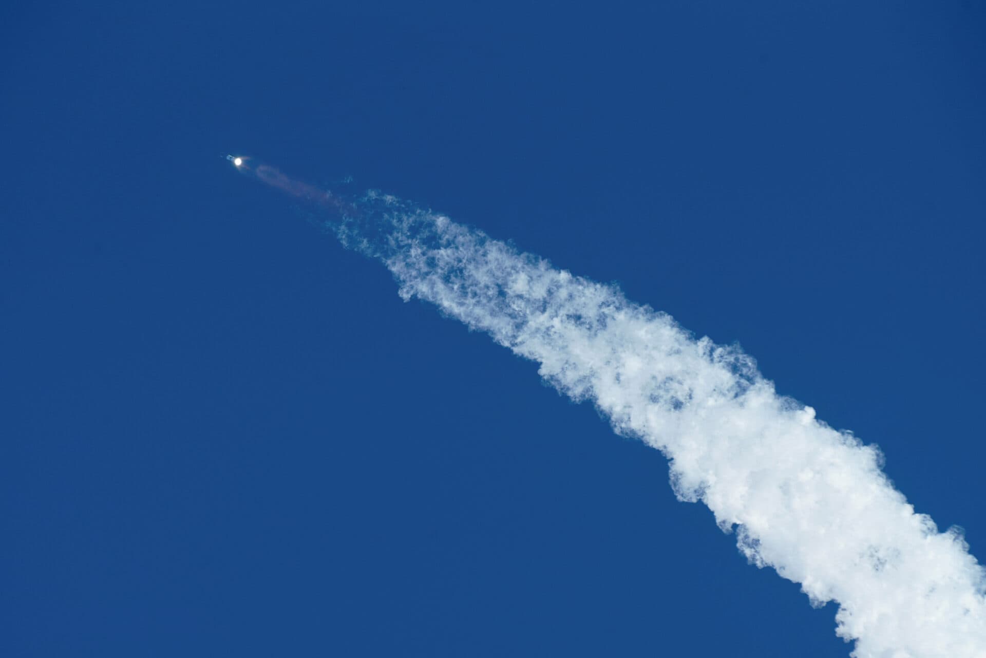 O rachetă SpaceX Starship a explodat. Musk: "Succesul este incert, dar distracția este garantată!"