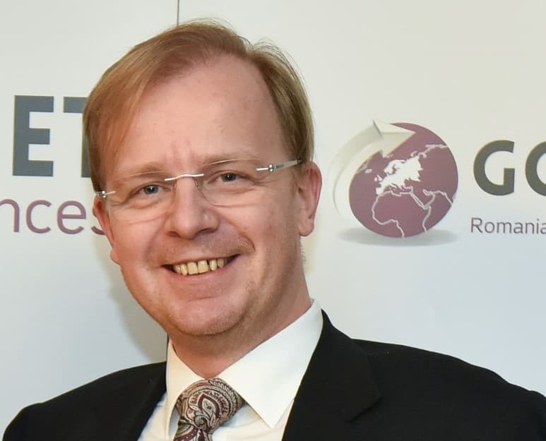 EXCLUSIV. Interviu cu Octavian Bădescu, antreprenorul care a creat conceptul de ”minut convertibil” și ”Banca de Minute”