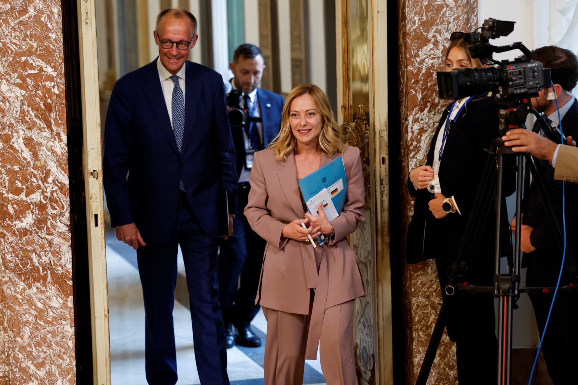 Pacea ca obiectiv imediat. Europa se distanțează de ideea desfășurării de trupe
