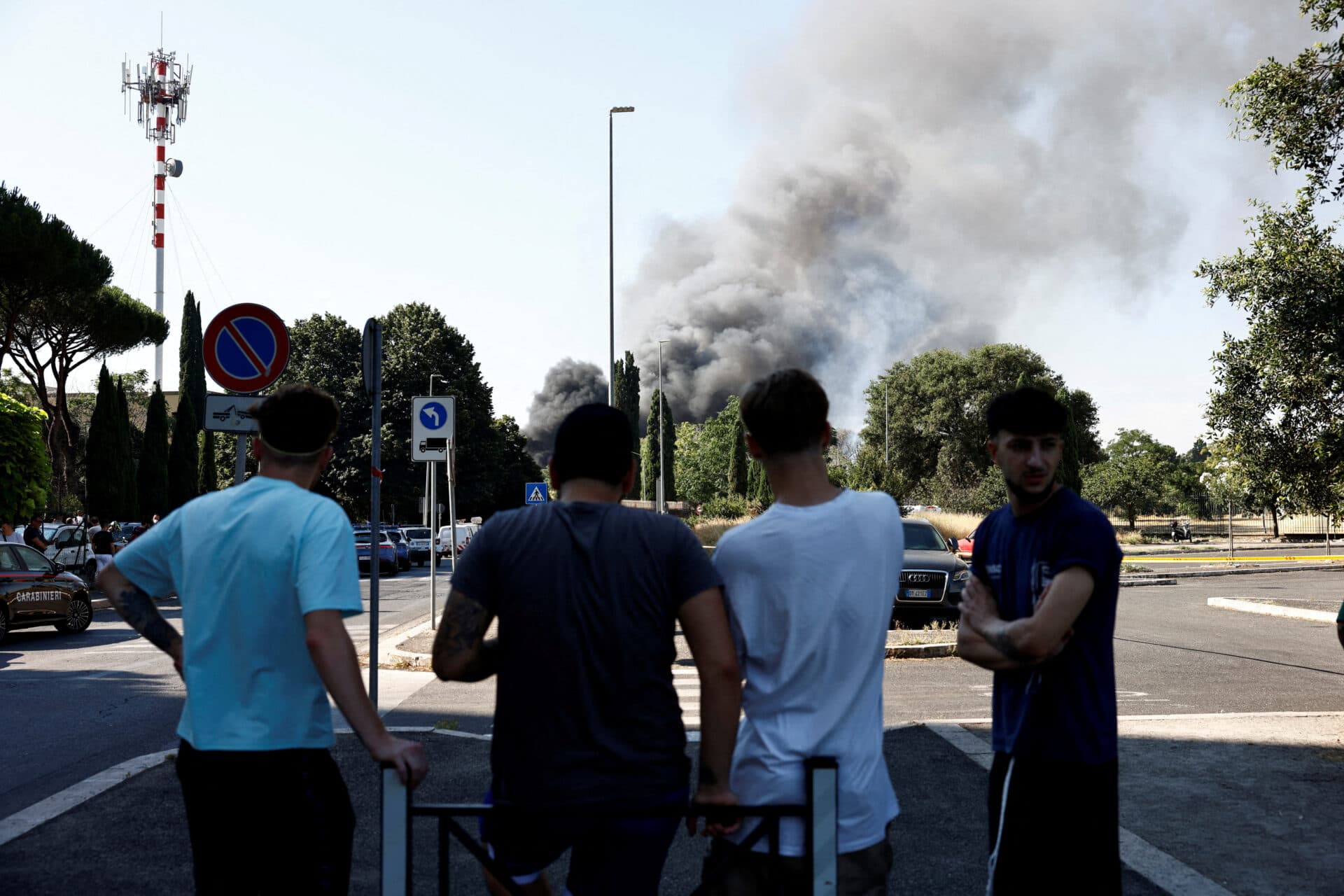 Panică în estul Romei. O explozie devastatoare zguduie o stație de carburanți