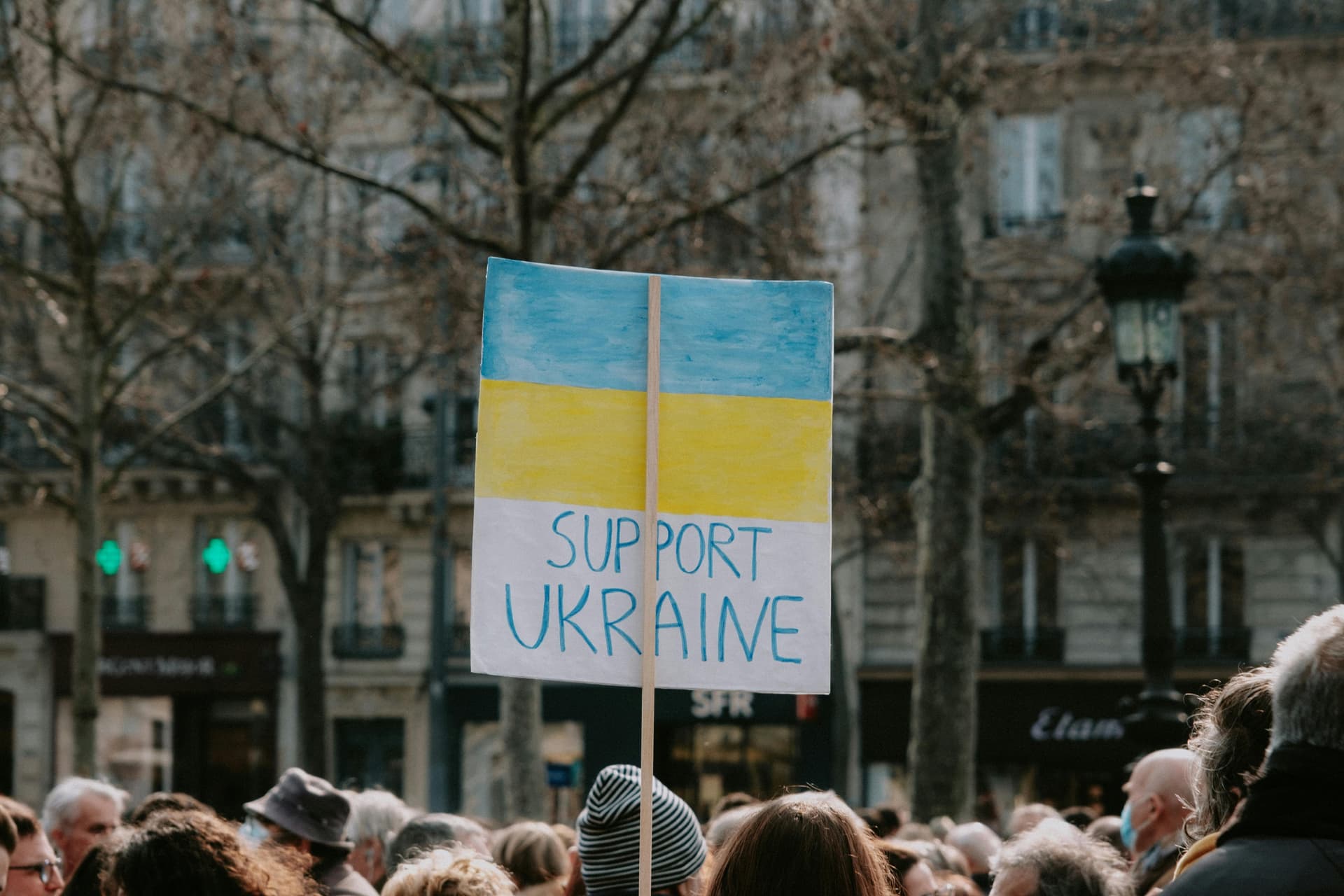 Parlamentul European aprobă împrumutul UE de 90 miliarde euro pentru Ucraina