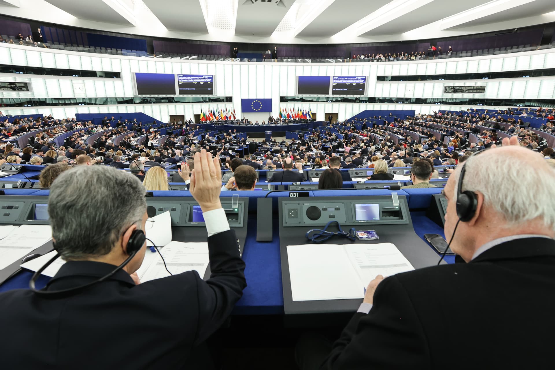 Raport UE: Ne confruntăm cu cea mai gravă situație de securitate de la Al Doilea Război Mondial