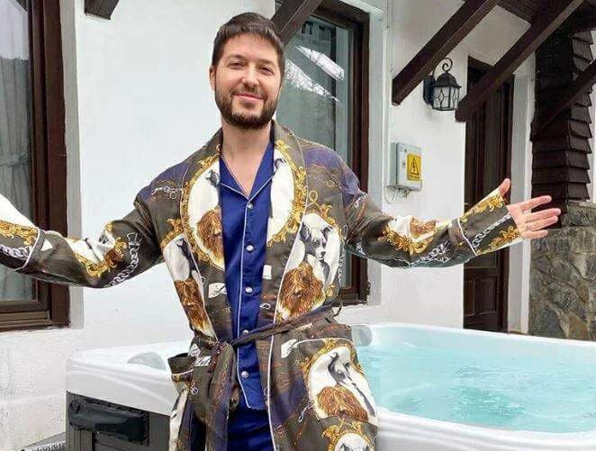 Pentru Jorge muzica a trecut pe plan secund. A dat 500.000 de euro pe cinci apartamente la malul mării