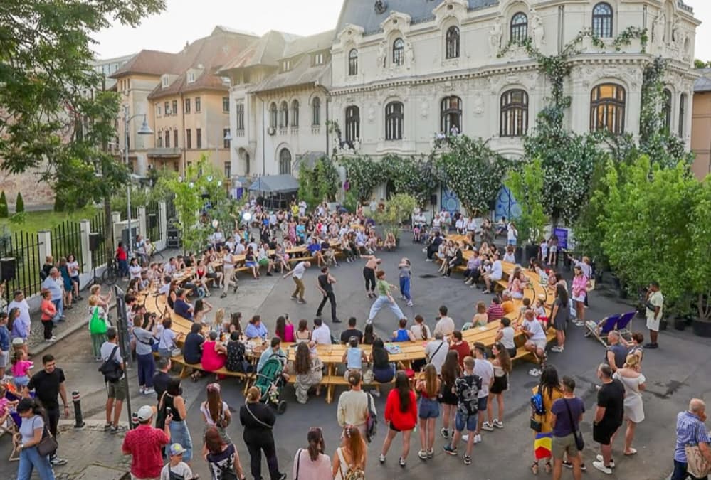 Piața Amzei devine Amzei Block Party în weekend. Social party stradal sprijinit și de...Biserica Amzei