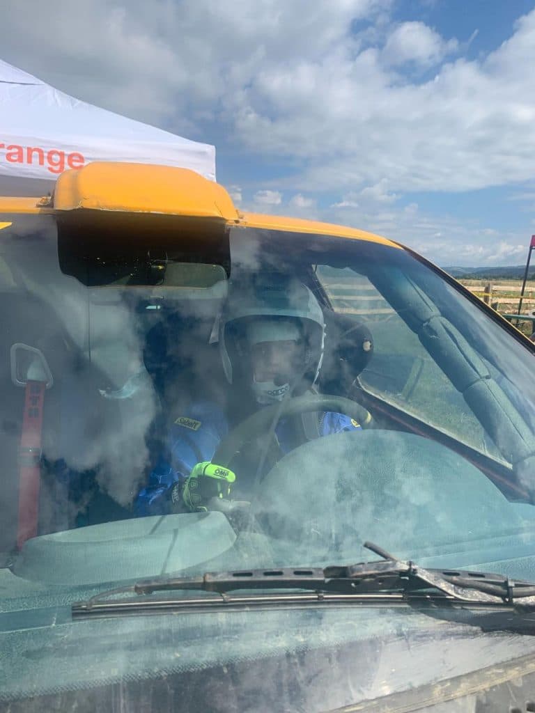 Povestea lui Rareș, micul pilot, care la 12 ani se dă cu mașina în cursele de Rallycross