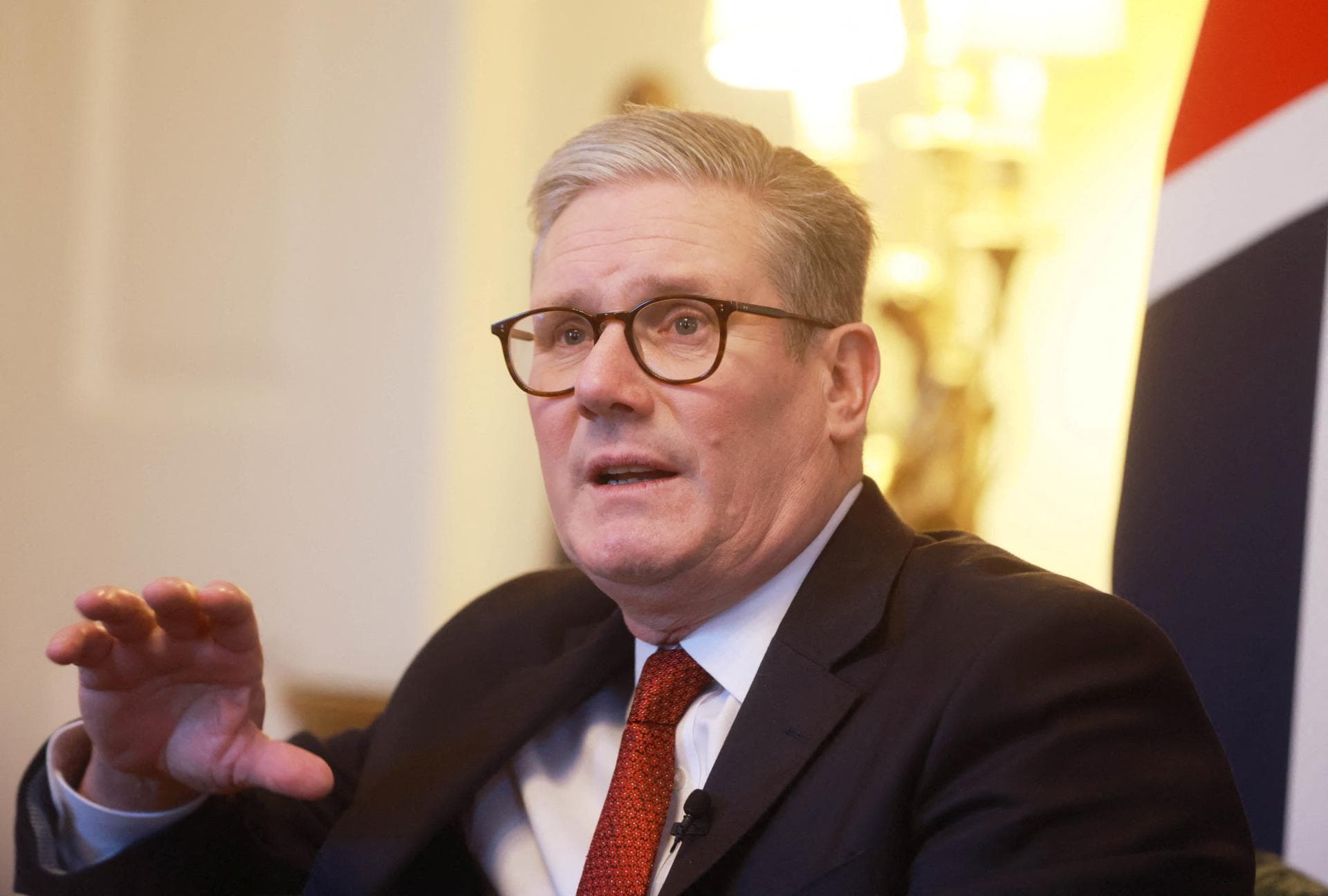 Premierul britanic admite că negocierile de pace pot pune capăt războiului din Ucraina