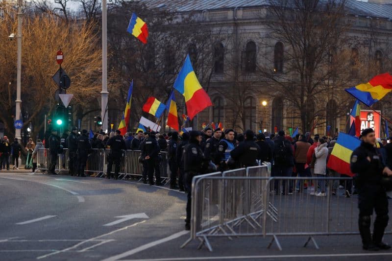 UPDATE. Protest faţă de anularea alegerilor. AUR anunţă că vor participa „cel puţin” 30.000 de oameni din ţară şi diaspora. „Turul 2 înapoi”, scandează mulțimea