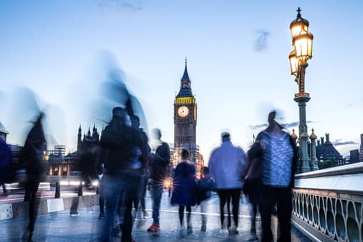 Recesiunea din Marea Britanie din 2023 va fi aproape la fel de profundă ca cea din Rusia