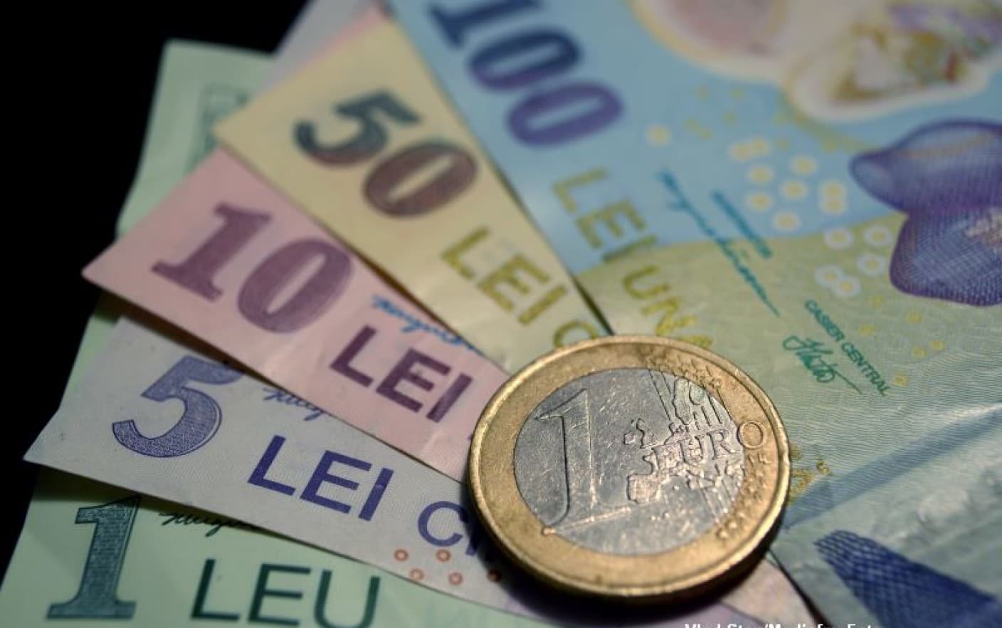 România face pași concreți spre euro: Tipărirea noii monede ar putea începe în curând