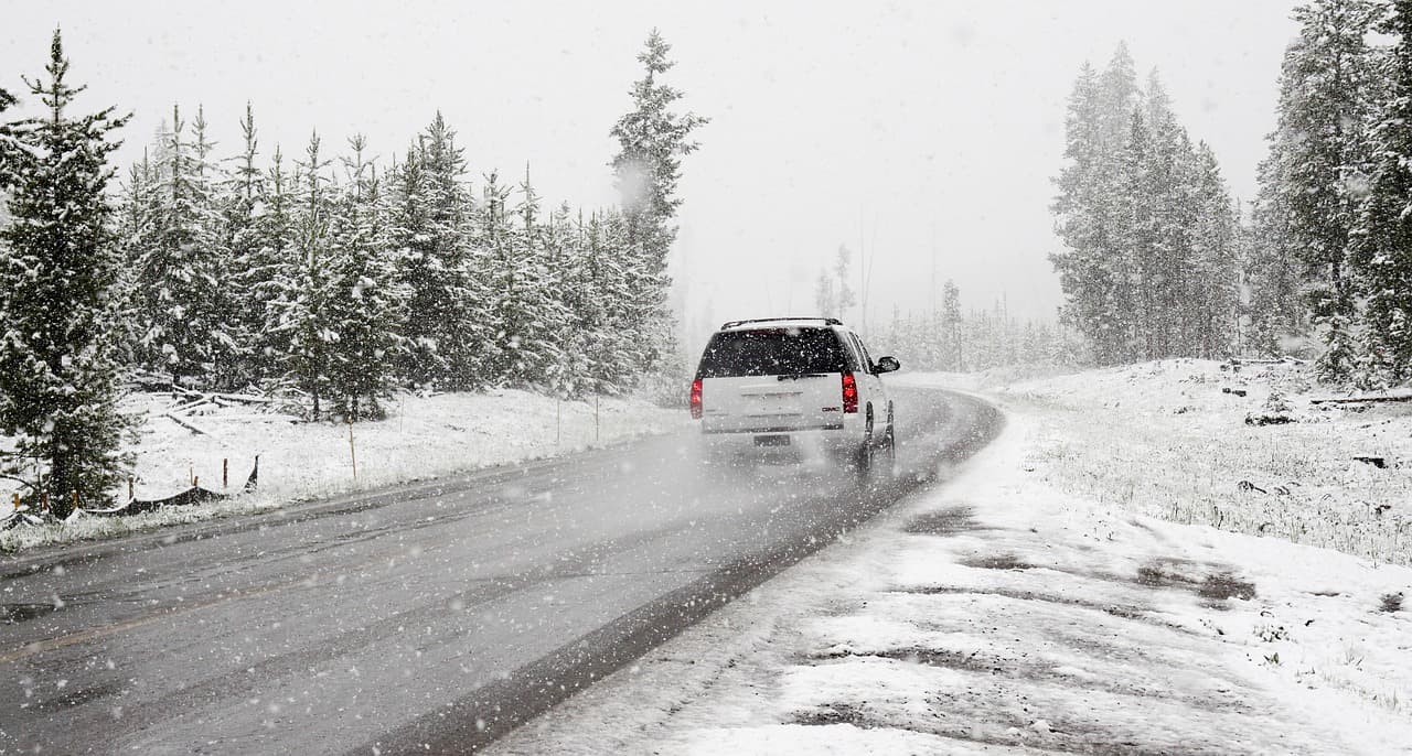 România, lovită de un vortex polar: Urmează zile geroase, cu minime de până la -12 grade. Când va începe să ningă
