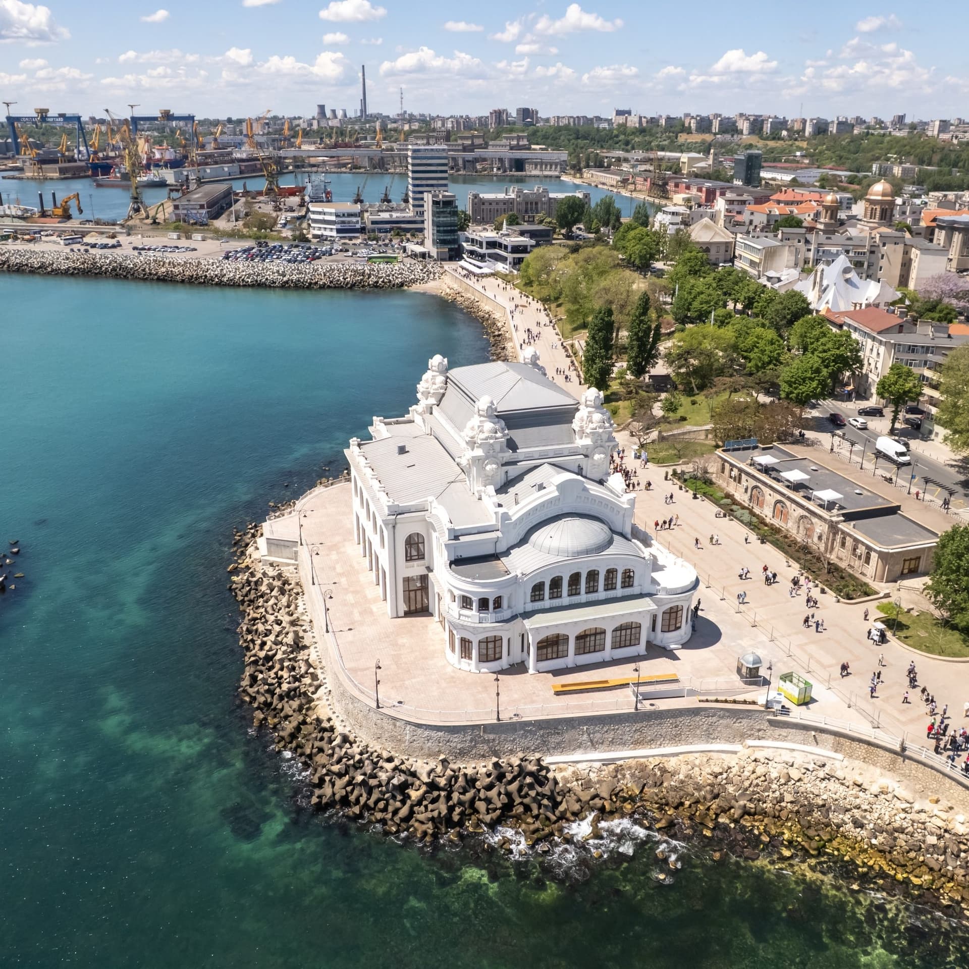 Rusalii 2026. Oferte pe Riviera Românească de la 47 lei/noapte