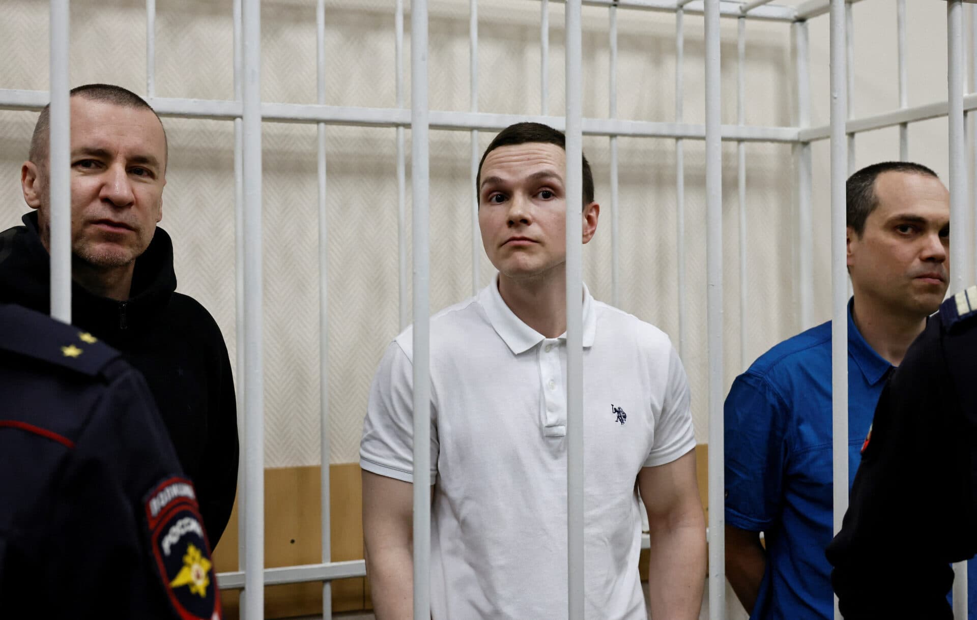 Rusia. Avocații lui Alexei Navalny, condamnați pentru terorism și apartenență la un grup extremist, au fost aplaudați de public