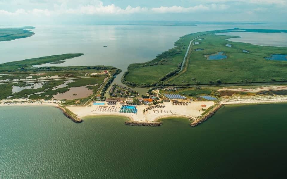 Se poate și mai scump ca la Mamaia! Satul de la mării cu prețuri de două ori mai mari: 10 euro o porție de hamsii