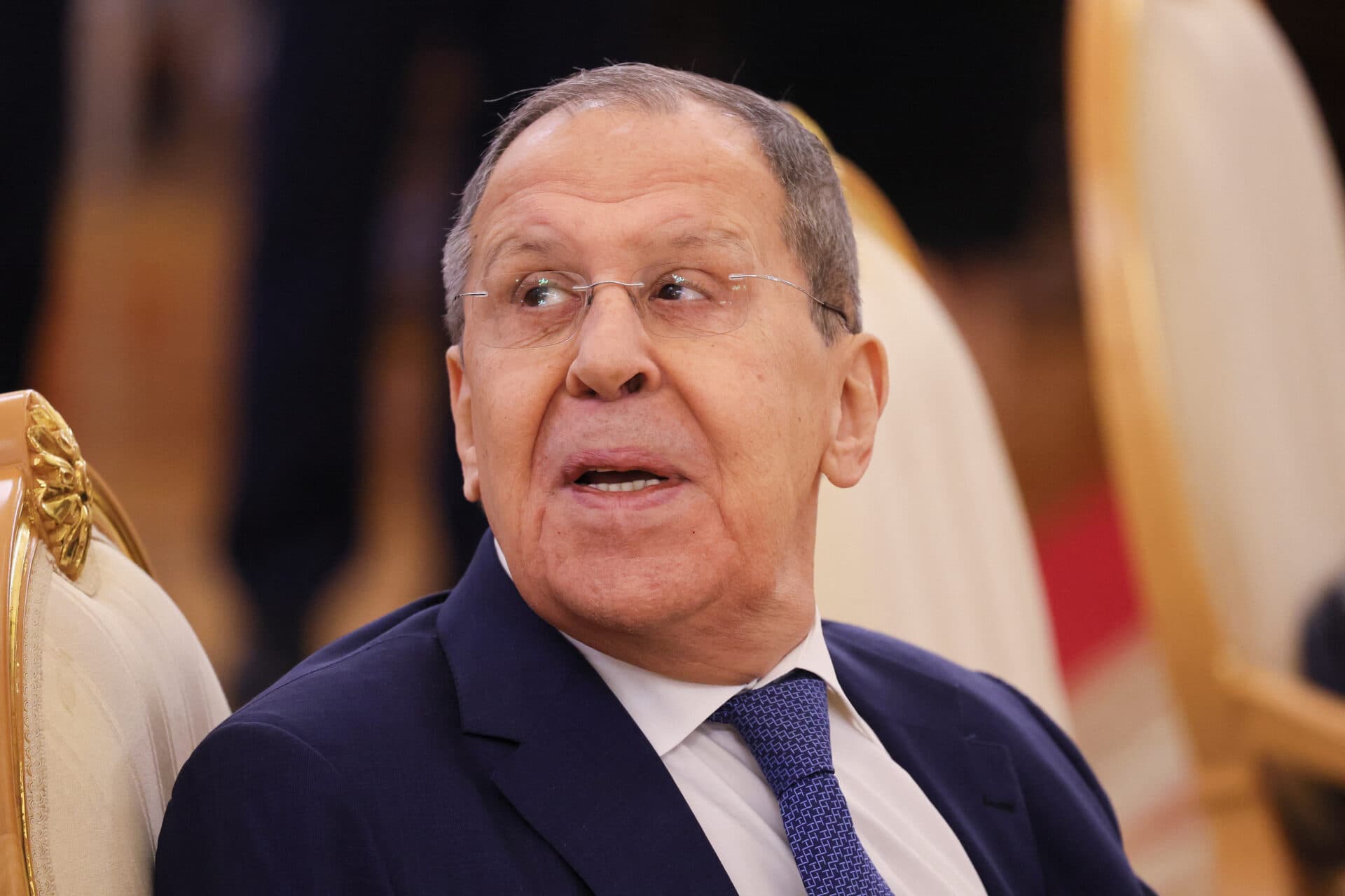 Soluție politică în pregătire. Rusia vrea să înmâneze Ucrainei un acord de pace