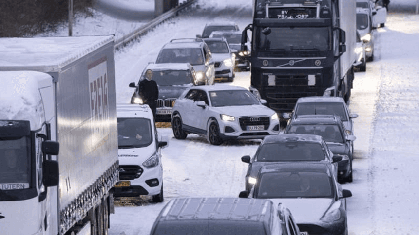 Suedia, Norvegia, Finlanda şi Danemarca, paralizate de un val de frig. Sute de maşini blocate, mii de gospodării fără curent şi şcoli închise în Europa de Nord. Armata, mobilizată să acorde susţinere în Suedia şi Danemarca