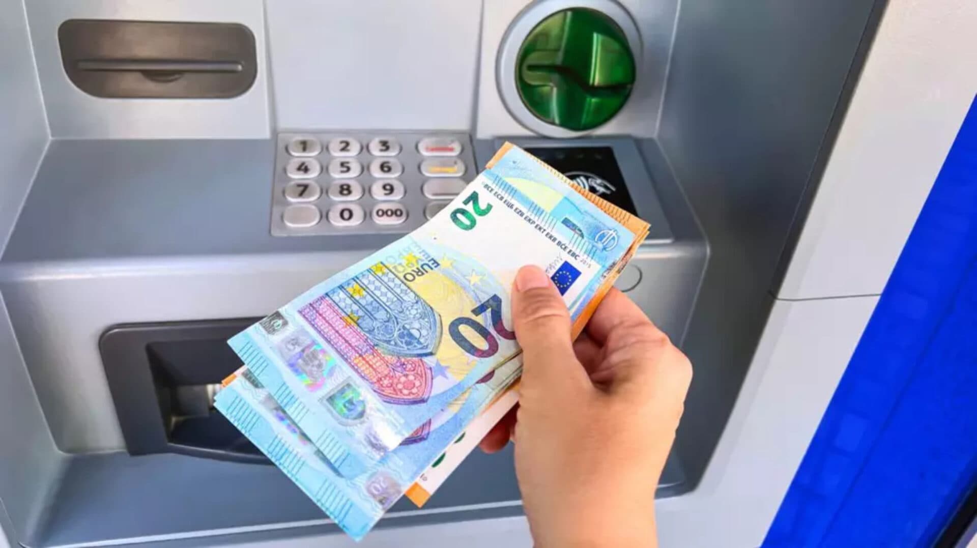 Țara europeană care recomandă cetățenilor să aibă bani cash acasă și mai multe carduri bancare