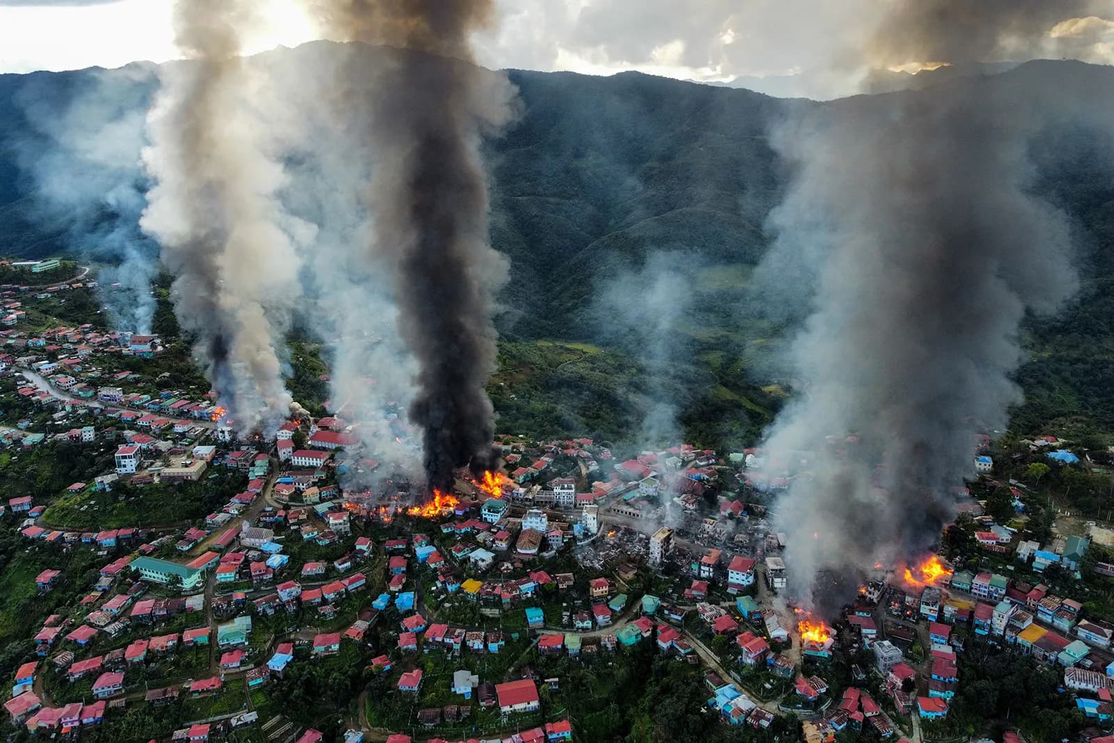 UE alocă 63 de milioane de euro pentru criza din Myanmar, pe măsură ce conflictul intră în al cincilea an