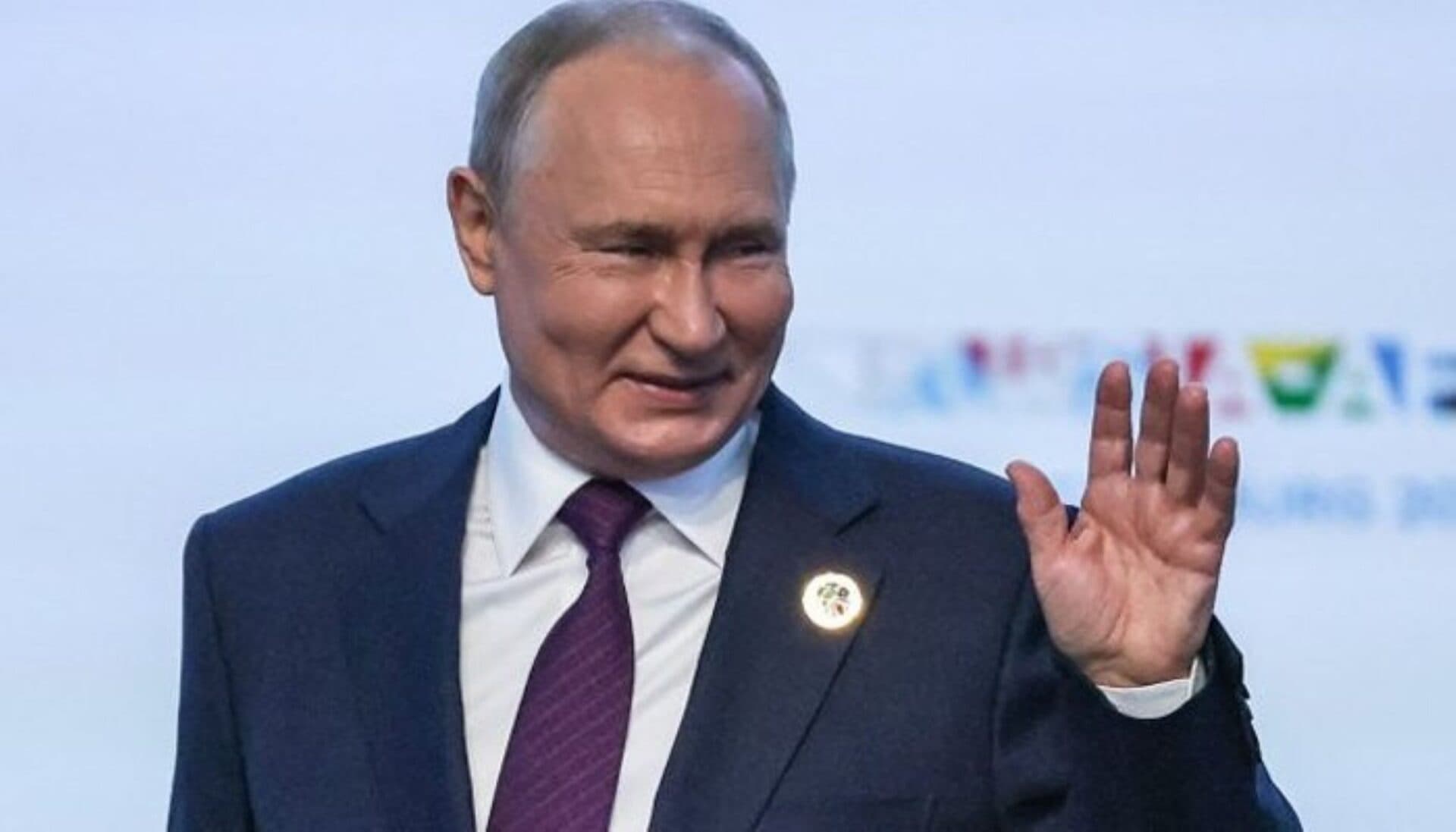 Vasile Bănescu: Putin transmite șerpește calde salutări poporului ortodox român