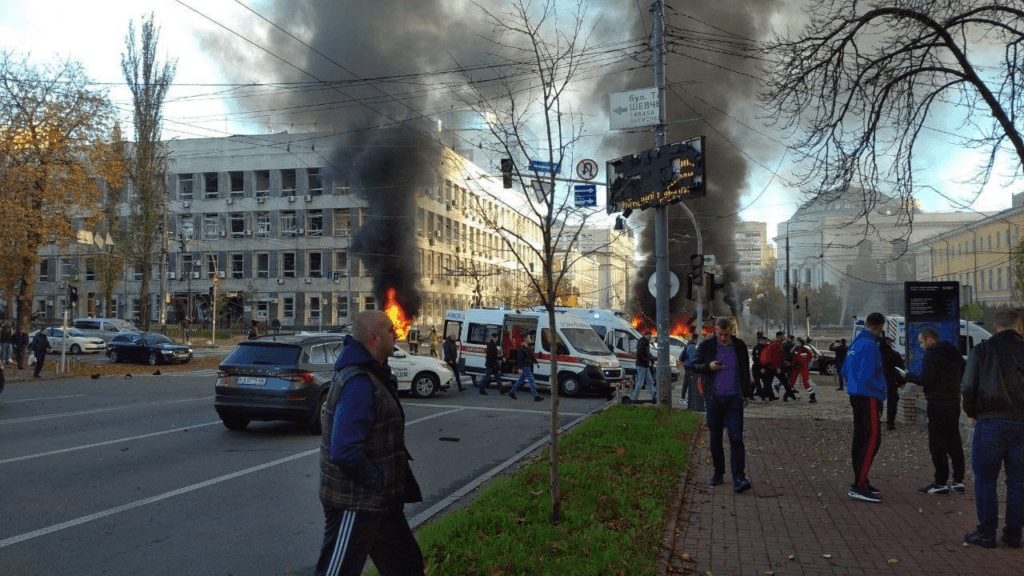 Rusia bombardează Kiev, Liov, Odesa și alte orașe din Ucraina. Sunt morți și răniți. Zelenski: „Nu părăsiți adăposturile”