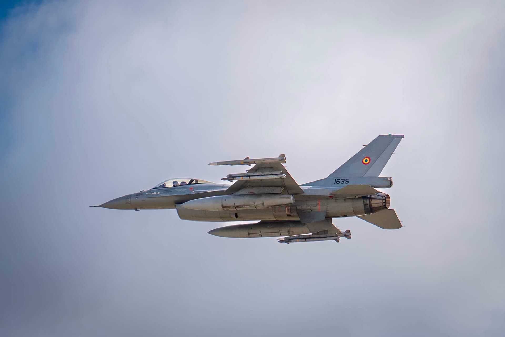 Alertă aeriană la granița României cu Ucraina. Ce înseamnă pentru economie când F-18 decolează de la Kogălniceanu