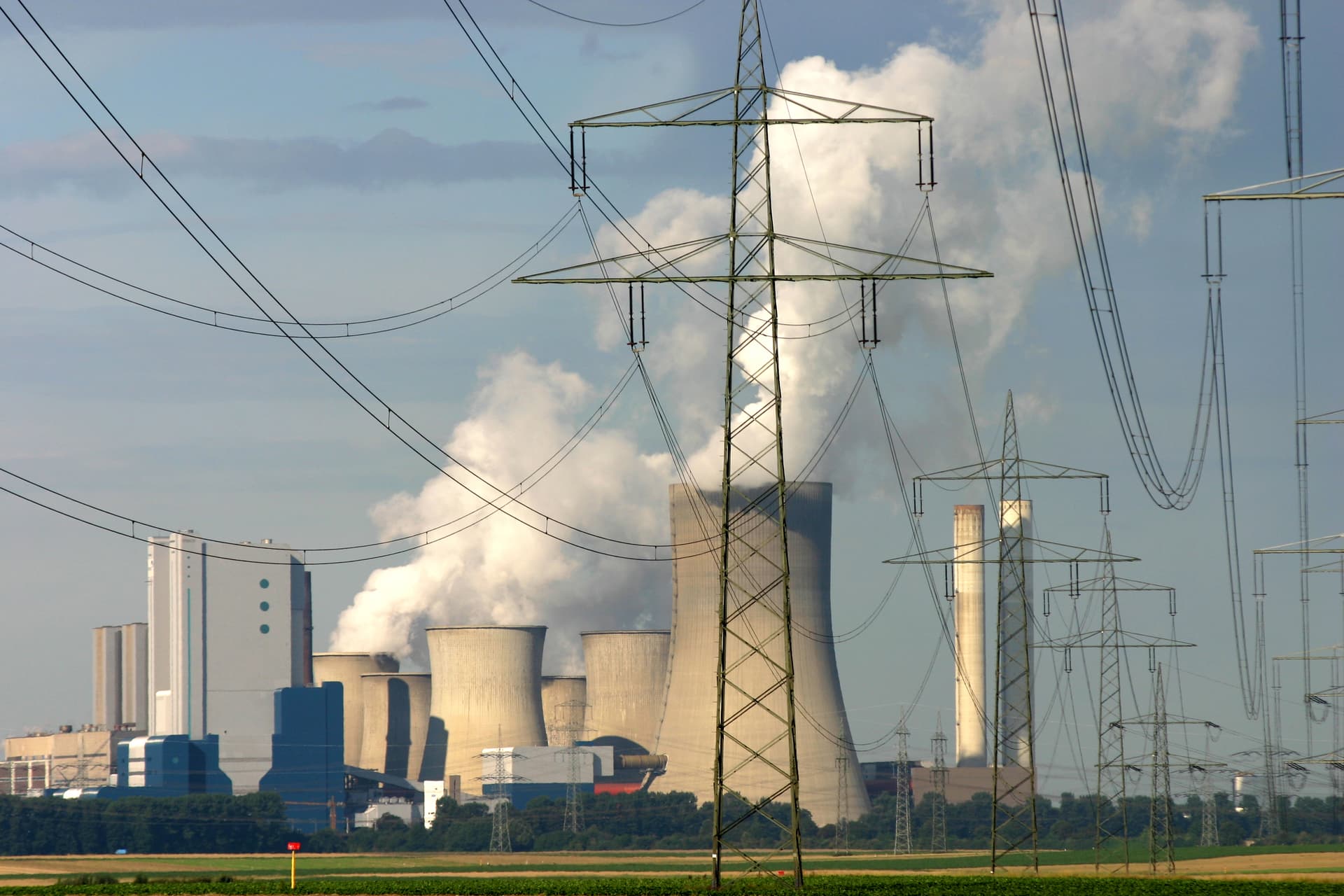 Avertisment pentru România: risc major pentru sistemul energetic în 2027