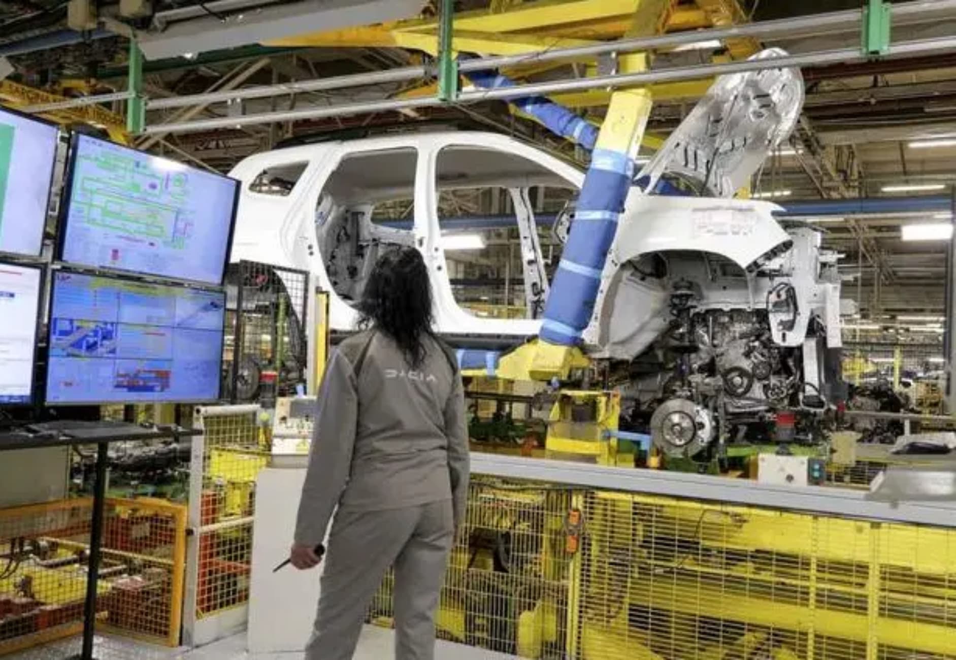 Dacia, campioana exporturilor românești. TOP 20 cei mai mari exportatori ai României în 2026