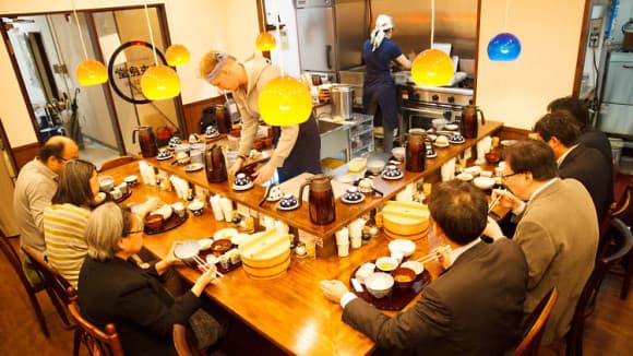 Restaurantul în care poți să lucrezi 50 de minute ca să-ți plătești consumația