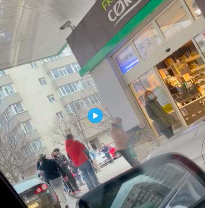 VIDEO Cum arată România după noile restricții: Haos în trafic, cozi infernale la benzinării