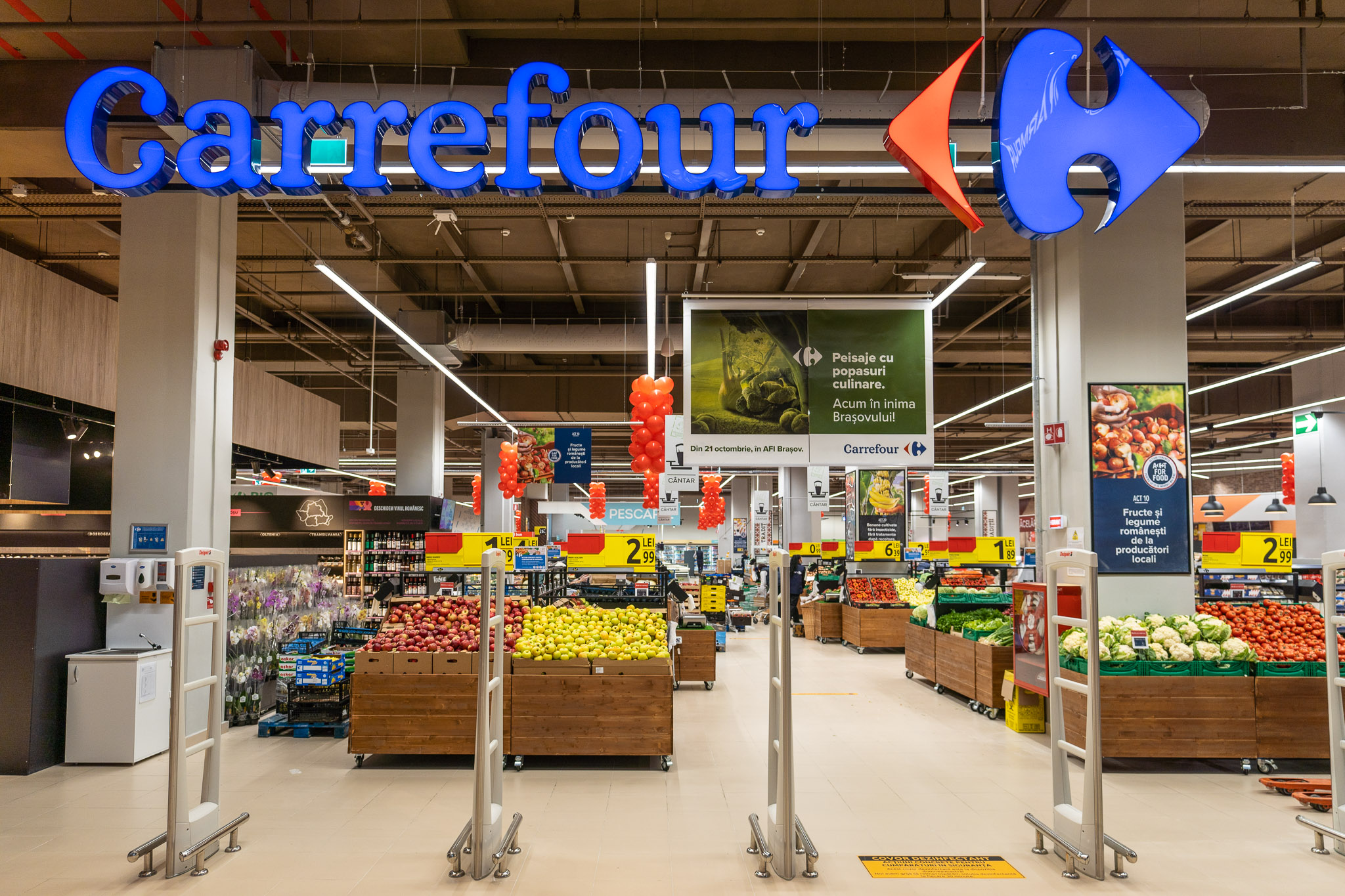 Program Carrefour de Paște și 1 Mai. Orele de funcționare pentru 1, 2 și 3 mai
